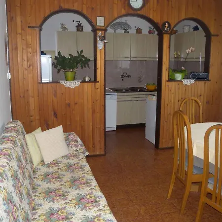 Apartment Apartment Kampor 5 *