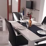 5 Appartement *