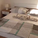 Appartement 5 *
