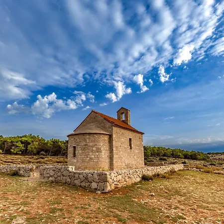 Διαμέρισμα 5 *