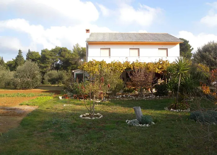 Διαμέρισμα 5 *